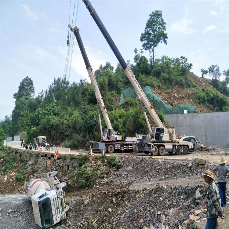 张沟镇汽车掉沟里叫吊车救援要多少钱