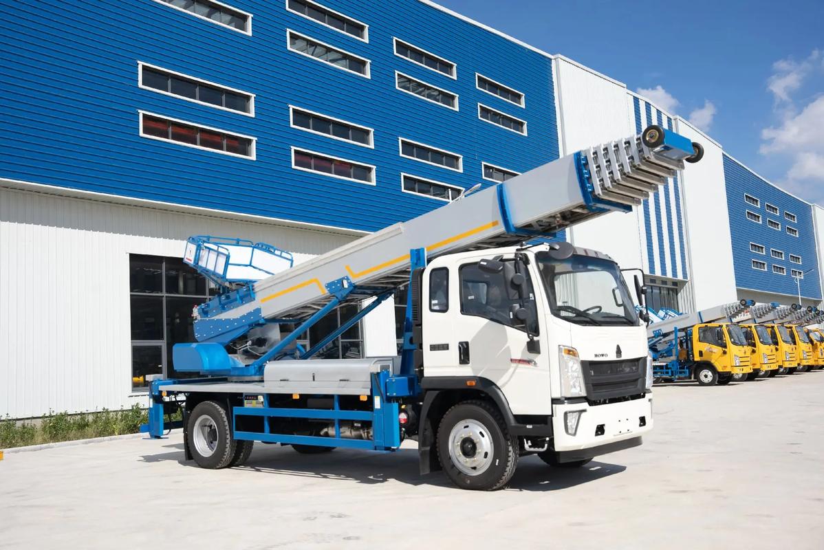 张沟镇出租云梯车高空作业车 建筑垃圾搬运